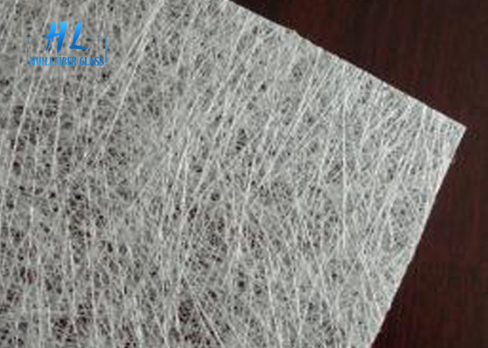 Dayanıklılık Parçalanmış iplik Mat Beyaz 300-900g/m2 Polyester/Vinyl Ester/Epoxy reçinler için lif çekirdeği