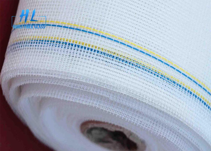 Havuz Veya Veranda İçin Kullanılan Beyaz Ve Siyah Renkli Yüksek Görünürlük Fiberglas İç Metin Sineklik