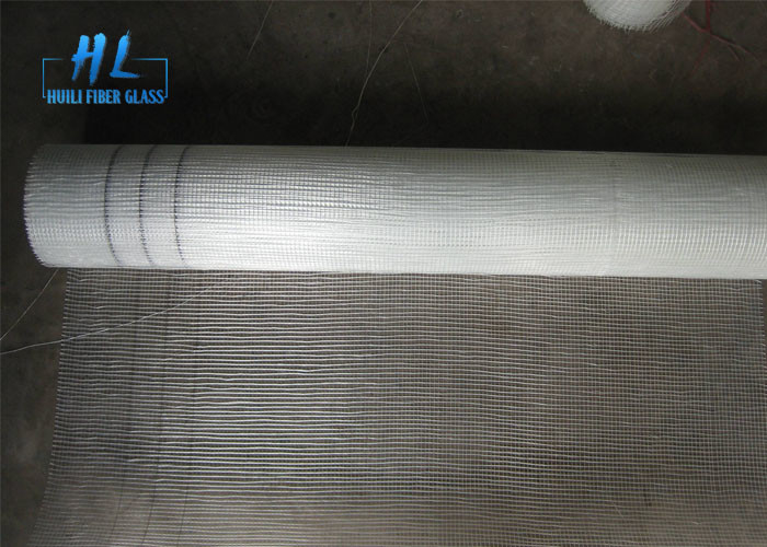 Çatı Kaplaması Fiberglas Mesh 5 * 5mm 145g / M2 İyi Kararlılığa Sahip İyi Lateks Tutkal