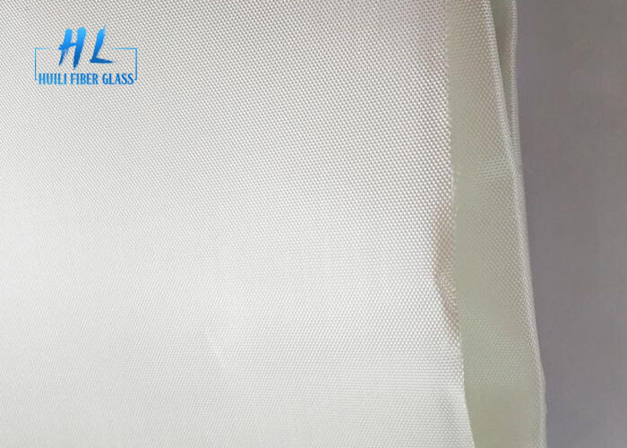 Alkalisiz düz dokuma cam lif kumaş Kumaş V0 Yanıcılık 550°C Sıcaklığa dayanıklılık Beyaz kumaş