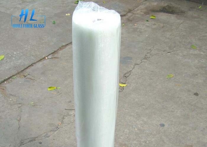90g Fiberglas Netleştirme Mesh 5 * 5mm 1m * 50m Cephe Sistemi İçin Kolay Taşınır
