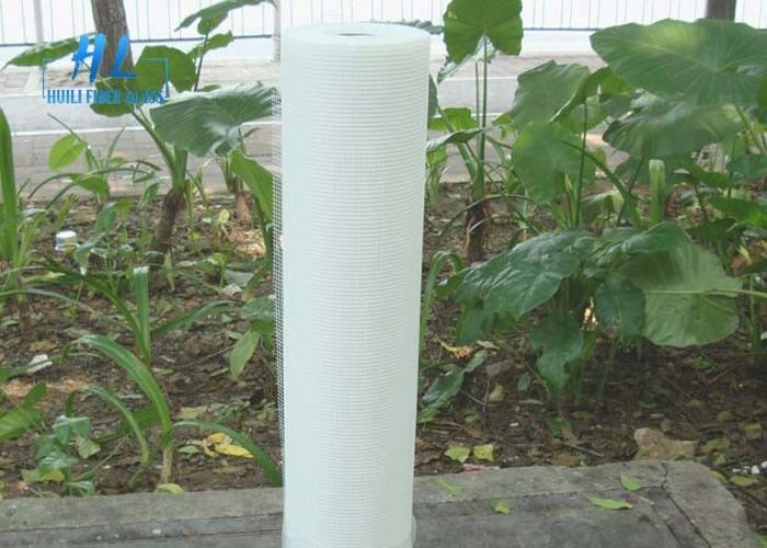 90g Fiberglas Netleştirme Mesh 5 * 5mm 1m * 50m Cephe Sistemi İçin Kolay Taşınır