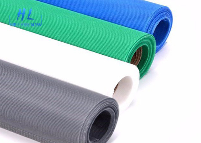 UV Dirençli Siyah Böcek Ekran Ağı 300N / 5cm 300m Uzunlukta Kapsama için Çekici Gücü