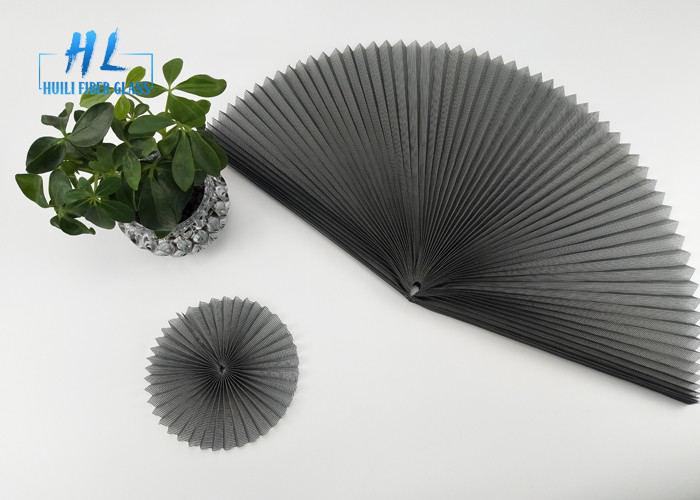Pencere Ve Kapılar İçin Siyah Renkli Polyester Katlanır Pencere Ekran Kullanımı